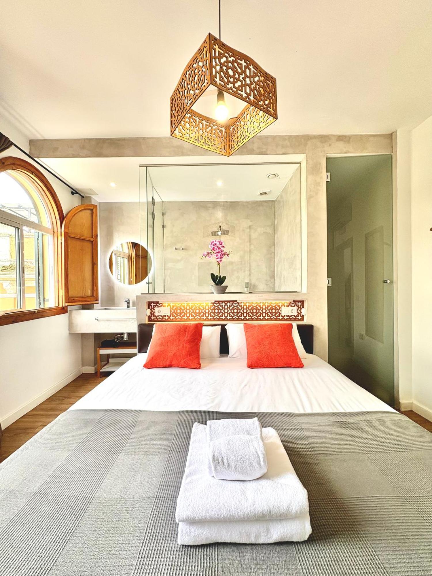 Unique House - Private Spa&Pool -StayinСевілья Екстер'єр фото