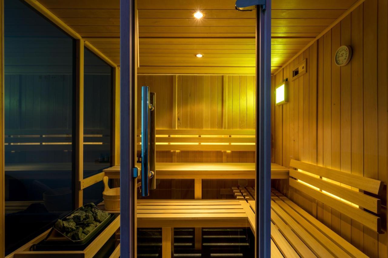 Unique House - Private Spa&Pool -StayinСевілья Екстер'єр фото
